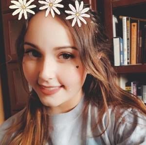 Meet your Posher, Alicia